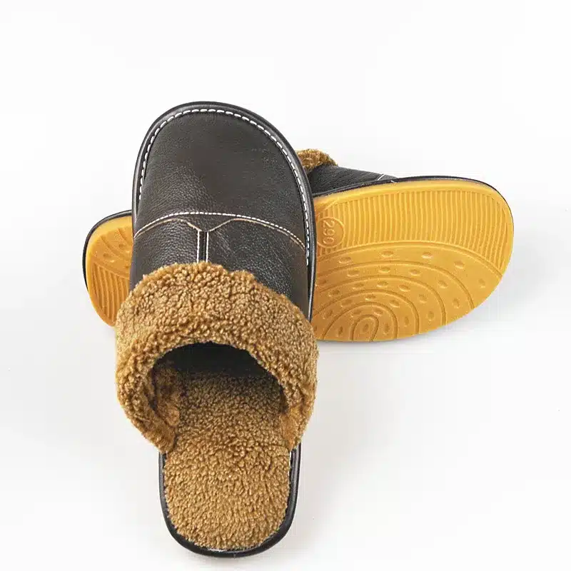 FAYUEKEY New Fashion Winter Leather Home Slippers Men Indoor Floor Outdoor Slippers Warm Cotton Plush Non-slip Flat Shoes 19