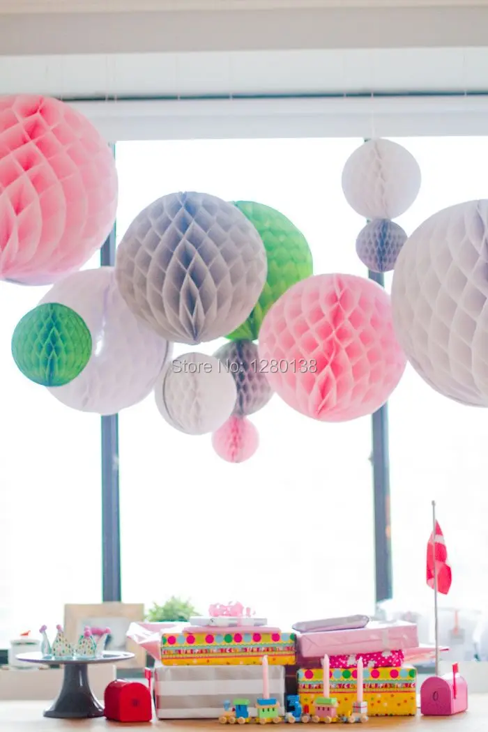 Black Gold White Party Decorations Tissue Paper Pom Pom Honeycomb Ball and Paper Lantern Foil Star&Latex Balloon for Party Favor 4