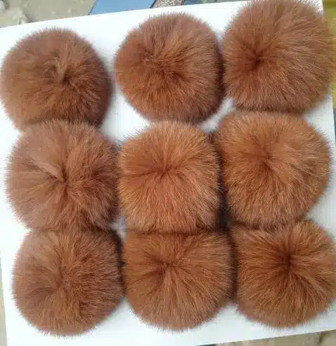 5pcs/lot 8cm Natural Real Fox Fur Ball Pom Pom Fluffy Genuine Fur Pompom DIY Winter Hat Skullies Beanies Knitted Cap Pompoms f86 30