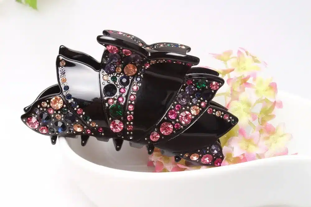 2016 new fashion jewelry Striking Acrylic rhinestone headpiece Unique shape hair accessories for women hot sale hair claw B0640 21