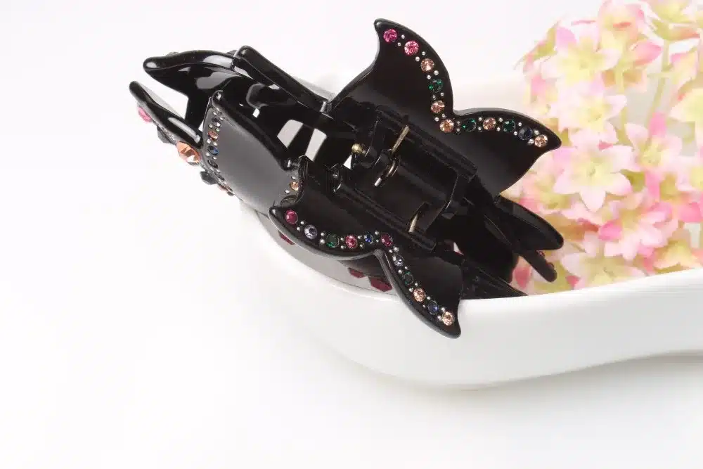 2016 new fashion jewelry Striking Acrylic rhinestone headpiece Unique shape hair accessories for women hot sale hair claw B0640 23