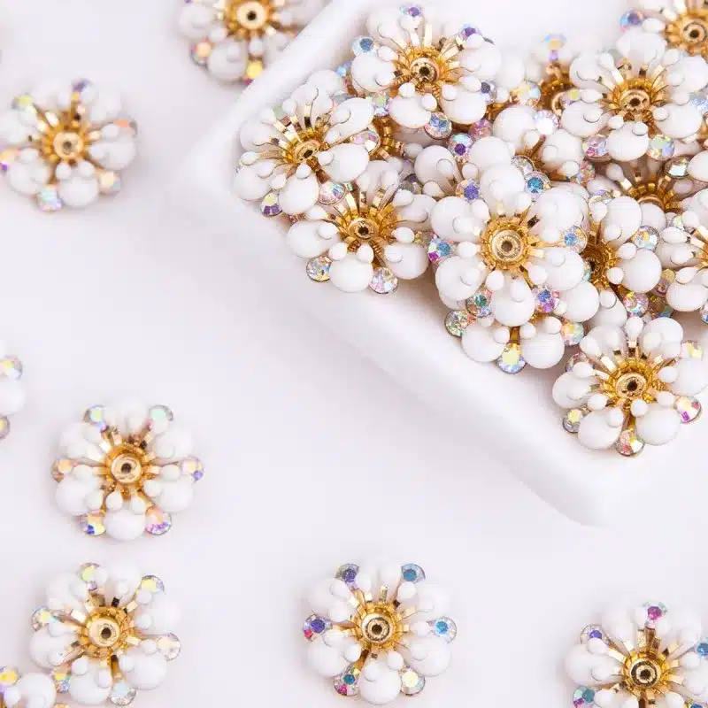 URORU Daisy Flower Earrings for Women Vintage Earrings Flatback Flower Decorative Buttons,DIY Hair 21mm 8pcs/lot AM TAIDIAN 48