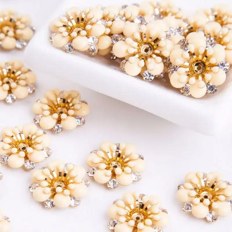 URORU Daisy Flower Earrings for Women Vintage Earrings Flatback Flower Decorative Buttons,DIY Hair 21mm 8pcs/lot AM TAIDIAN 60