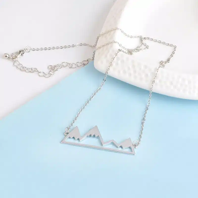 Gold/Silver Minimalist Mountain Top Pendant Snowy Mountain Necklace Hiking Outdoor Travel Jewelry Mountains Climbing Gifts 18