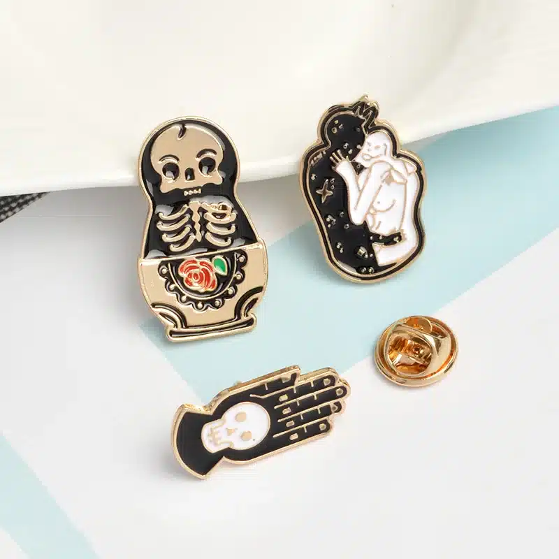 7pcs/set Hard enamel pins Goth punk skull brooch lapel pin Halloween pin button badges Jewelry for him Cool gifts 18