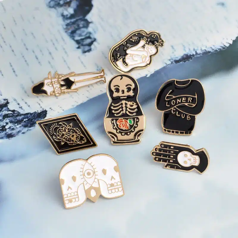 7pcs/set Hard enamel pins Goth punk skull brooch lapel pin Halloween pin button badges Jewelry for him Cool gifts 19