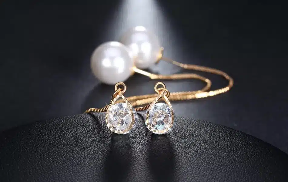 ORSA JEWELS New Water Drop Shape Austrian Crystal Long Stud Earrings with big Pearl Elegant Gold-color Jewelry for Women OME27 31