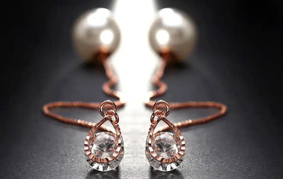 ORSA JEWELS New Water Drop Shape Austrian Crystal Long Stud Earrings with big Pearl Elegant Gold-color Jewelry for Women OME27 33