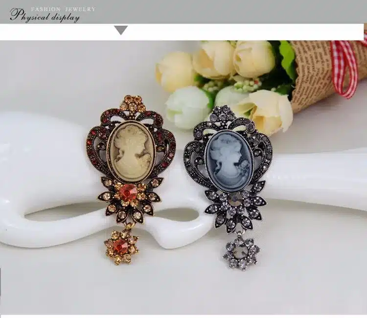 Fashion Antique Gold Silver Vintage Brooch Pins Female Brand Jewelry Queen Cameo Brooches Rhinestone For Women Christmas Gift 7