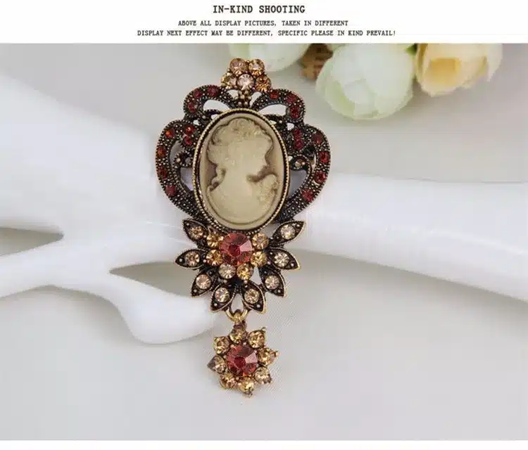 Fashion Antique Gold Silver Vintage Brooch Pins Female Brand Jewelry Queen Cameo Brooches Rhinestone For Women Christmas Gift 10