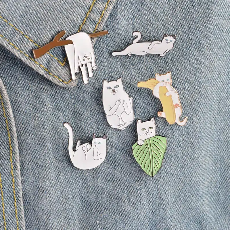 QIHE JEWELRY 6PCS/Set Cartoon Funny Cats Metal Brooch Pins Badge Pinback Button Corsage Gift Men Women Unisex Jewelry Gift 16