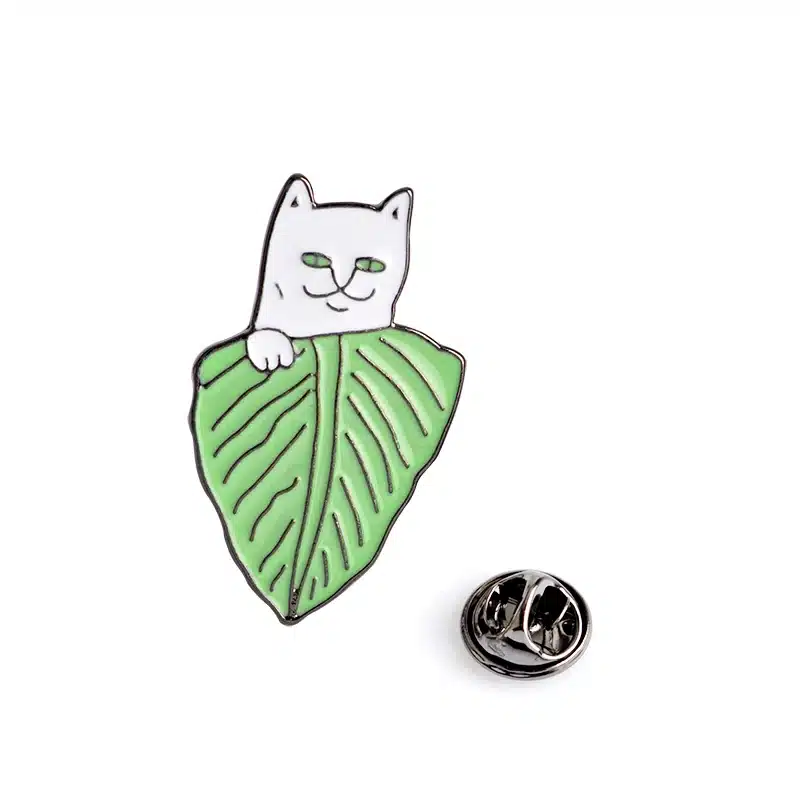 QIHE JEWELRY 6PCS/Set Cartoon Funny Cats Metal Brooch Pins Badge Pinback Button Corsage Gift Men Women Unisex Jewelry Gift 23