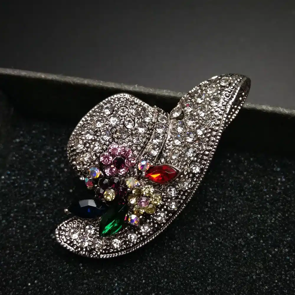 CINDY XIANG 2 Colors Big Hat Rhinestone Brooch Vintage Flower Pins and Brooches Antique Fashion Jewelry Scarf Buckle Jewelry 22