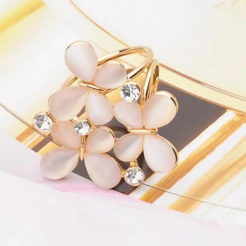 1pc Korean Fashion Simple Women's Butterfly Flower Rhinestone Scarves Clip Shawl Buckle New Charming Gift Jewelry 9