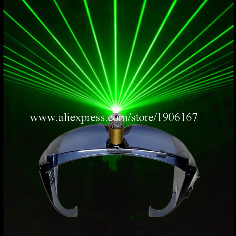 prillid, millel on rohelised laserkiired ja must raam