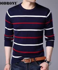 tumesinine pullover valgete ja punaste triipudega