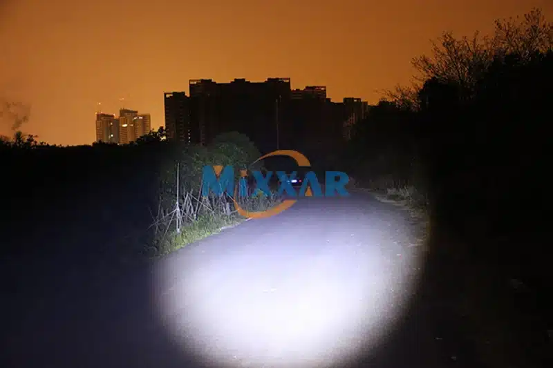 ZK59 Portable LED Flashlight LED Torch Zoomable Flashlight 4000LM E17 CREE XM-L T6 LED 5 Mode Light For 18650 or 3xAAA Battery 25