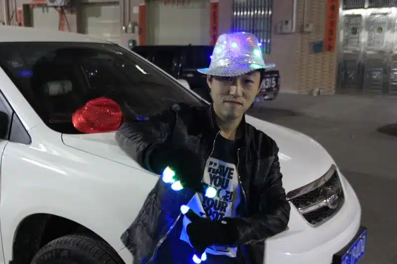 2017 Rushed Limited Led Clothes 10pcs/lot Wholesale Lighting Peoperties Fashion Led Jazz Hat Party Hats Colorful Hip Hop For 15