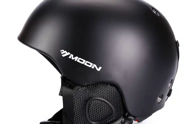2016 New Moon Brand Ultralight Women's Ski Helmet Men Professional Winter Snowboard Helmet Female Snow Skate Helmets 46