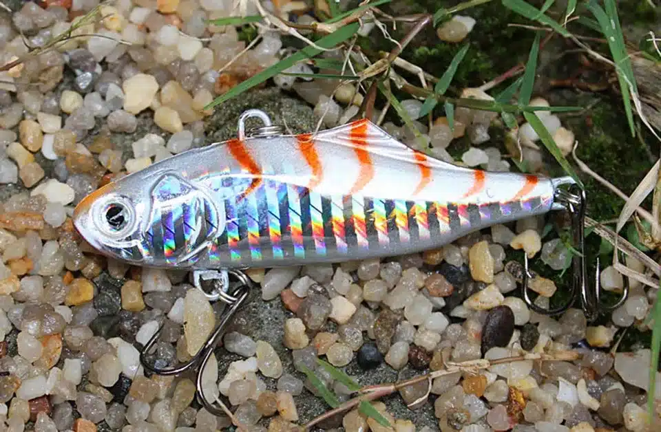1PCS 7.5cm 24g winter VIB fishing lure hard bait with lead inside ice sea fishing tackle diving swivel jig wobbler lure 20