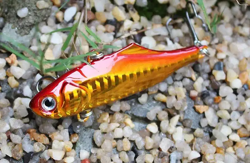 ANZHENJI 5 colors 24g 7.5cm winter VIB fishing lure hard bait lead inside ice sea fishing tackle diving swivel jig wobbler lure 12