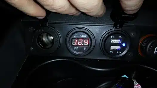 2017 Car Charger Motorcycle Plug Dual USB Adaptor+12V/24V Cigarette Lighter Socket Blue LED +Digital Voltmeter Mobile Phone 14
