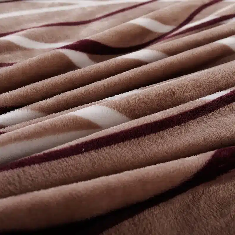 Cheap High quality 200x230cm throw blanket/fleece blanket on the bed ,soft winter flannel blanket for sofa warm bedspread 15