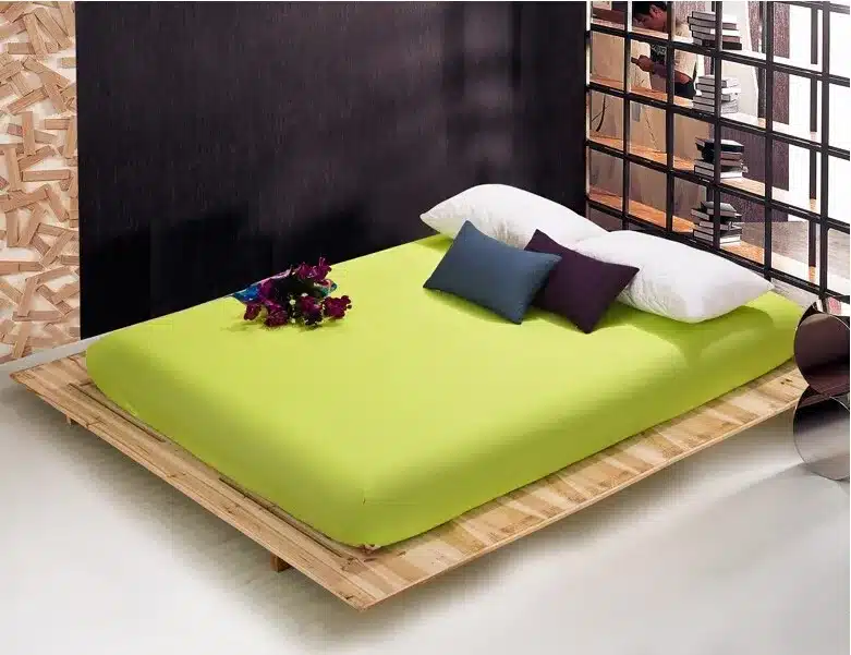 Wholesale solid color sheets fitted bed sheet elastic mattress cover bed linen bedspread polyester cotton single twin full queen 25