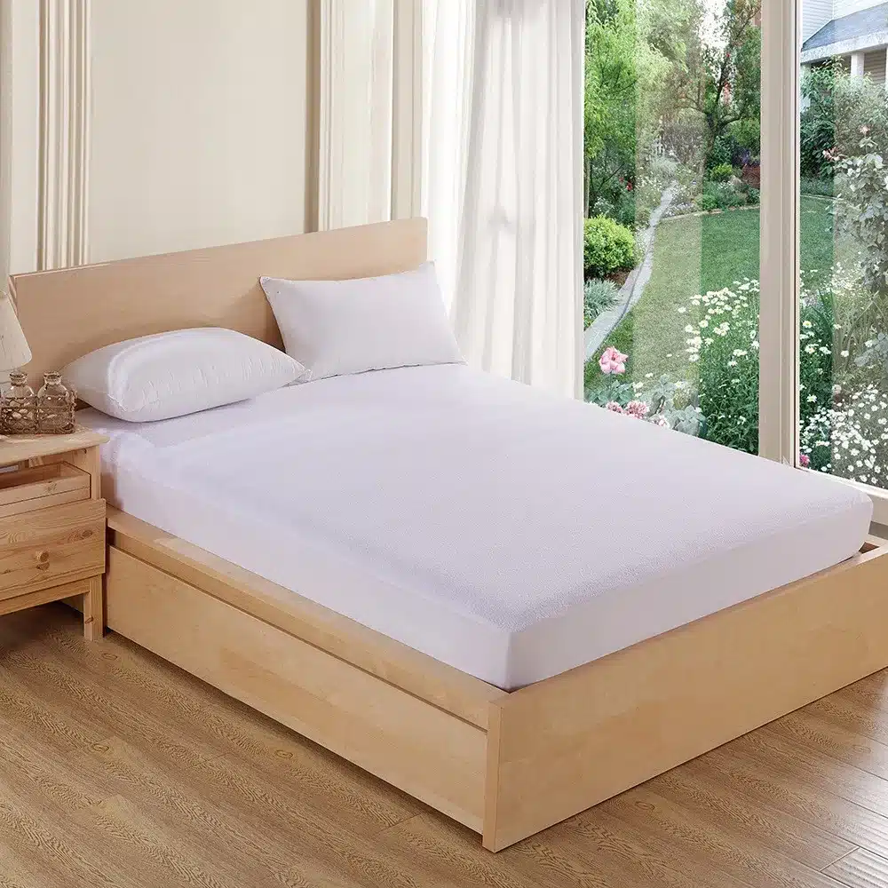 Terry Waterproof Mattress Cover /Mattress Protector Cover For Bed Wetting And Bed Bug Breathable Bed Sheet with an elastic band 12