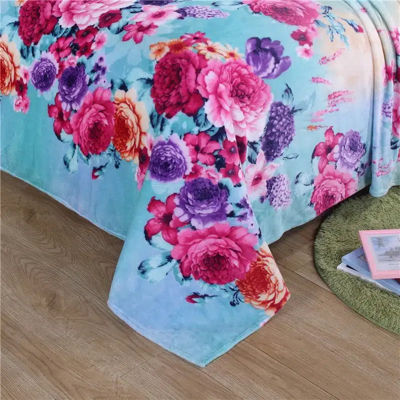 Hot sale cheapHome Textile flower print coral fleece blankets on the bed 4 Size for choice bedclothes Towels can be as bed sheet 11