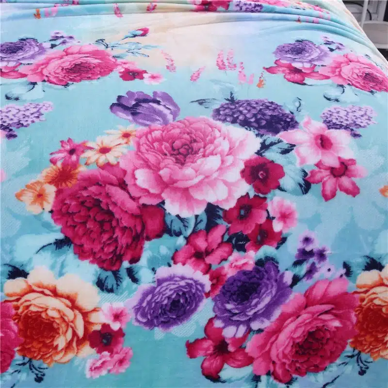 Hot sale cheapHome Textile flower print coral fleece blankets on the bed 4 Size for choice bedclothes Towels can be as bed sheet 12