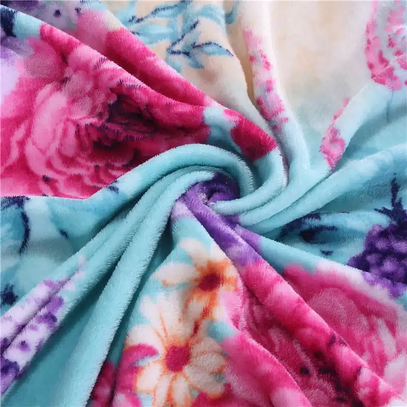 Hot sale cheapHome Textile flower print coral fleece blankets on the bed 4 Size for choice bedclothes Towels can be as bed sheet 15