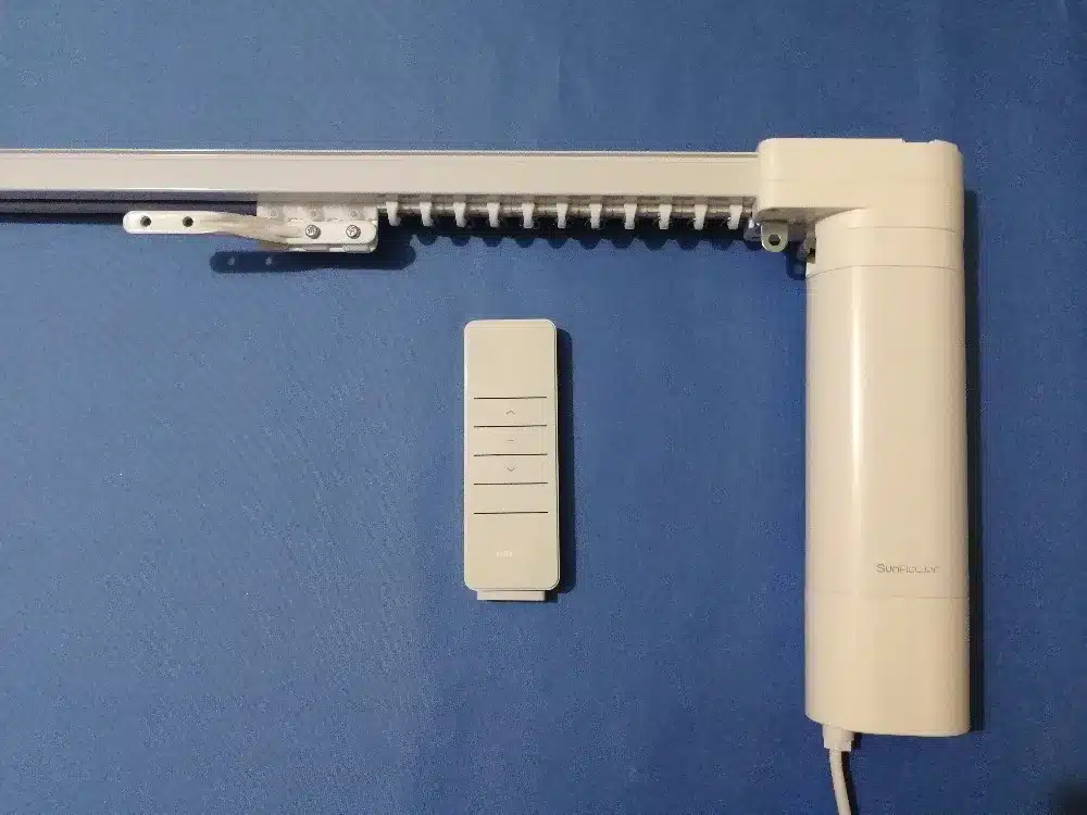 remote control Curtain track system, Single track,3.4-6.0m wide, free shipping, DOOYA motor, Sunflower brand 2