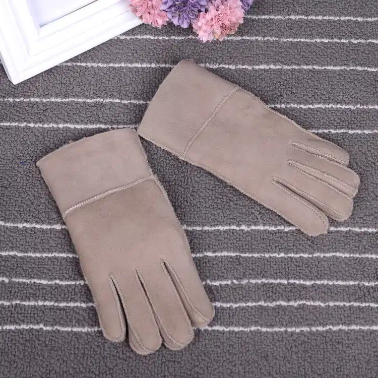 Winter gloves kids real fur gloves for children Thicker leather rabbit fur gloves 100% wool child five finger Russia warm gloves 31