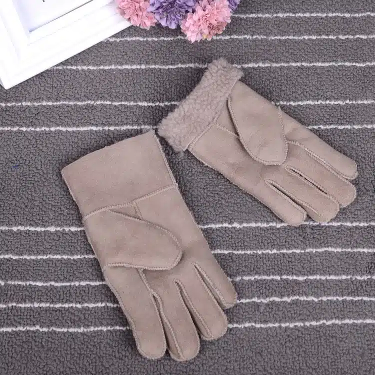 Winter gloves kids real fur gloves for children Thicker leather rabbit fur gloves 100% wool child five finger Russia warm gloves 32
