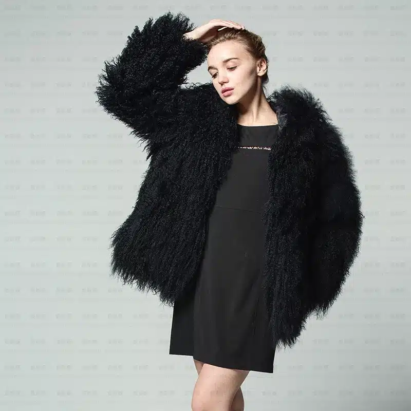 New pattern Fashionable Fur Long sleeve Cap Female Tan sheep Loose coat Russia Woman thickening Lined Large size winter Jacket 28