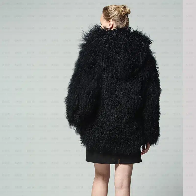 New pattern Fashionable Fur Long sleeve Cap Female Tan sheep Loose coat Russia Woman thickening Lined Large size winter Jacket 30