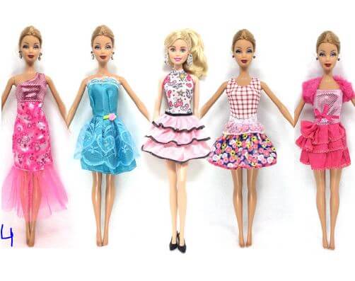 Erinevad riidekomplektid Barbie nukule | kujundav pilt e-kaubamaja pildikogust