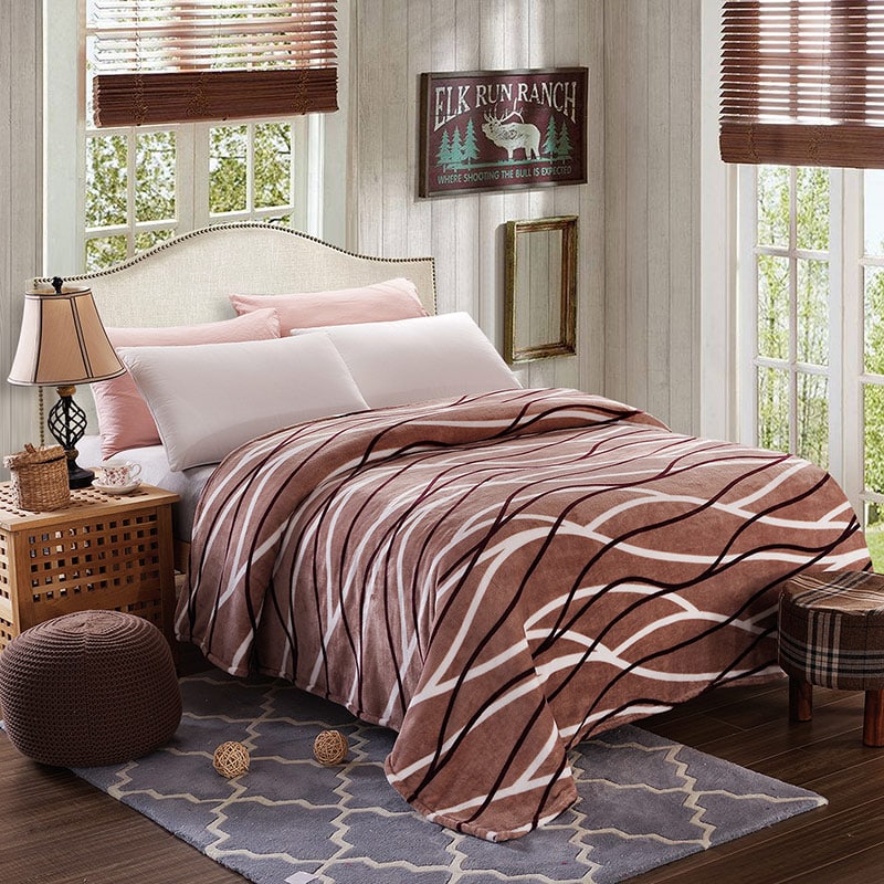 Soodne beezitriibuline pleed