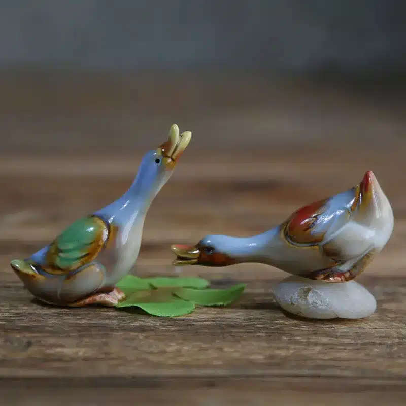 Desktop Decoration Cute Goose Figurine Creative Home Decor Crafts Birthday Wedding Gifts Ceramic Desktop Decor Statue 9