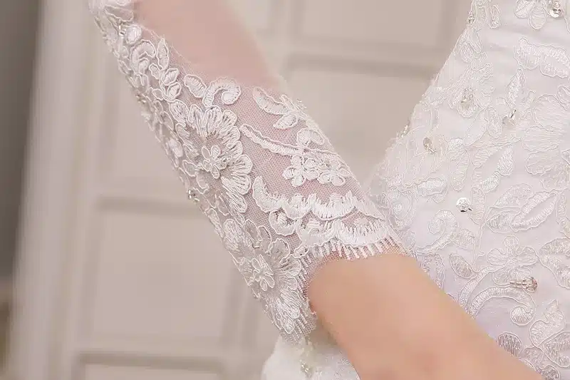 QQ Lover 2018 New Long Sleeve Mermaid Lace Wedding Dress 2018 Sexy V-neck Beaded Applique Wedding Bride Dress Vestido De Noiva 5