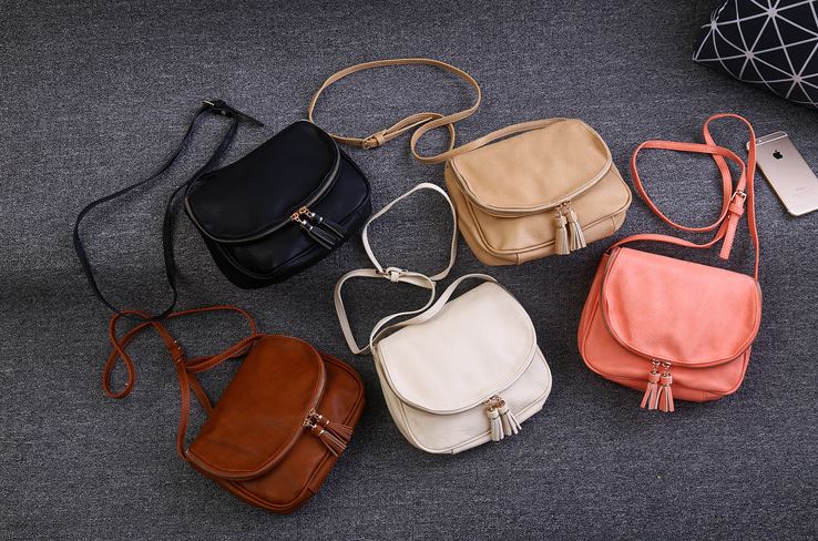 Väikesed crossbody kotid | kujundav pilt e-kaubamaja pildikogust
