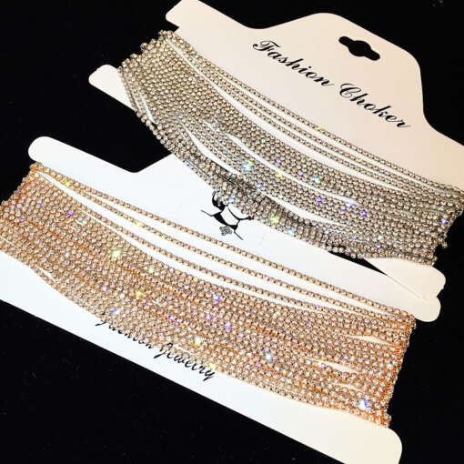Mitmekihiline choker kaelakee