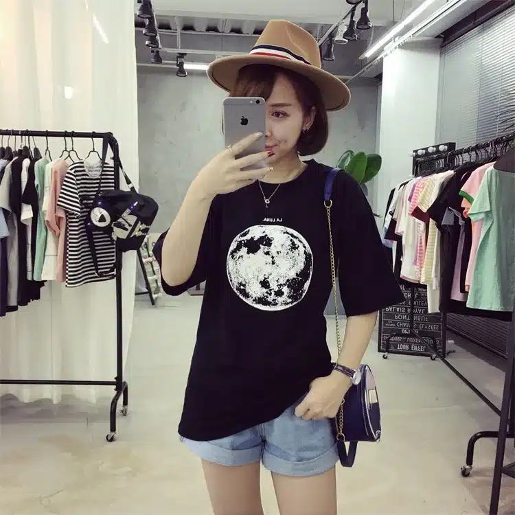 Chic Summer New Personality Planet Moon Printed Loose T Shirts Women Slim Leisure Short Sleeve White T-shirt Female Top M-XXL 11