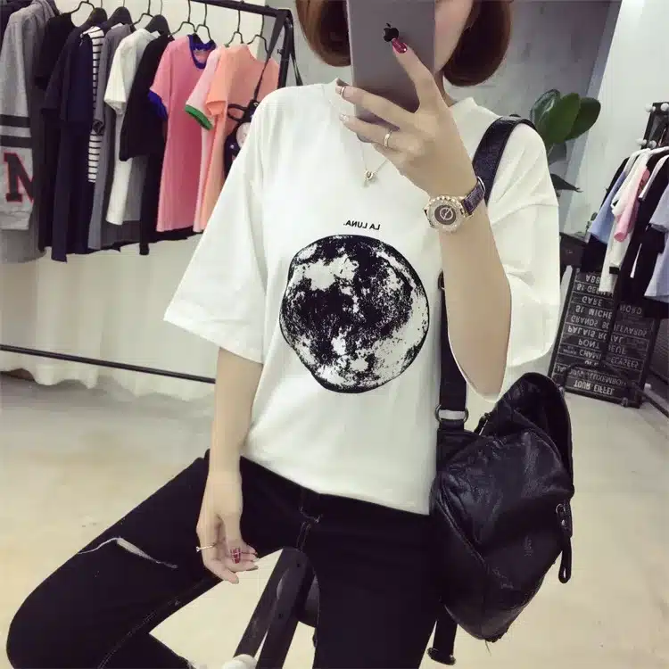 Chic Summer New Personality Planet Moon Printed Loose T Shirts Women Slim Leisure Short Sleeve White T-shirt Female Top M-XXL 23