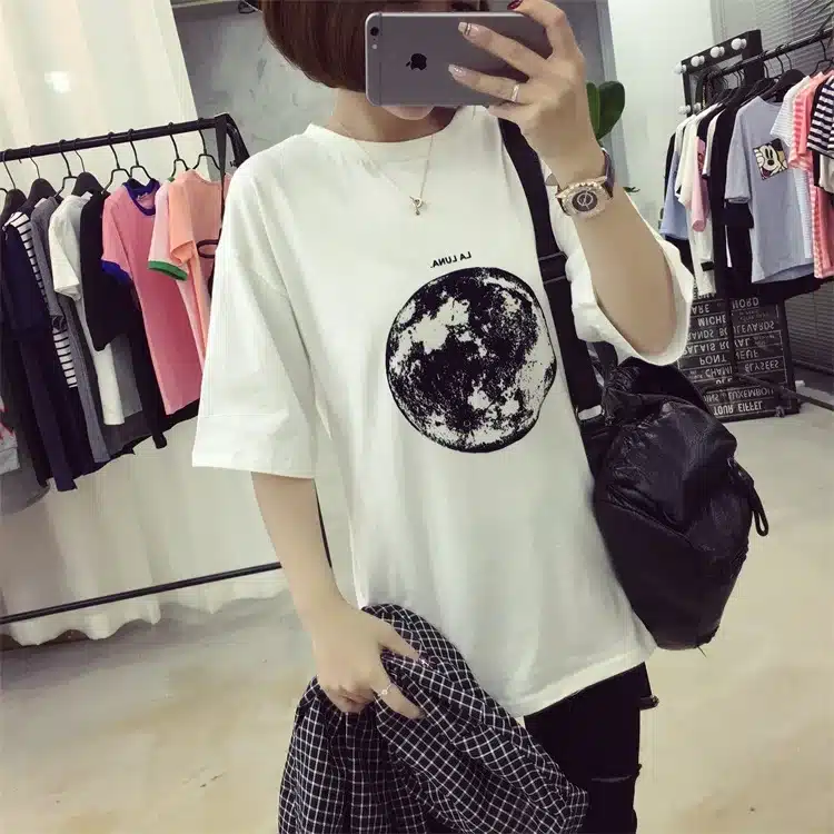 Chic Summer New Personality Planet Moon Printed Loose T Shirts Women Slim Leisure Short Sleeve White T-shirt Female Top M-XXL 24