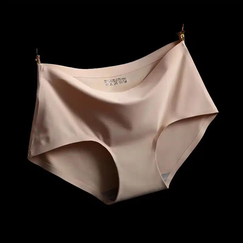 Free shipping Women's Panties ice silky Intimates seamless underwear triangle big yards of female briefs Super big size M-4XL 19