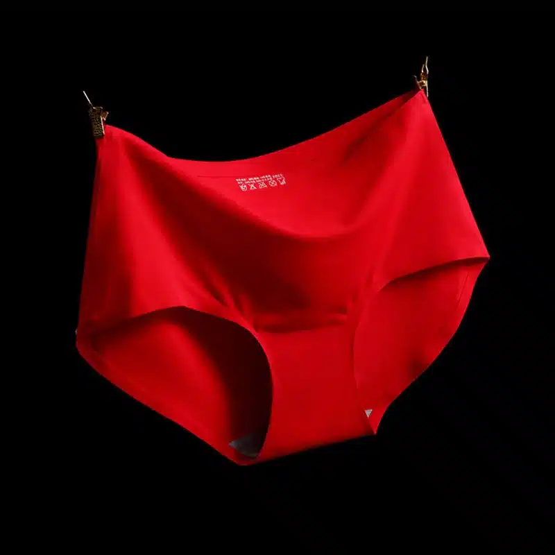 Free shipping Women's Panties ice silky Intimates seamless underwear triangle big yards of female briefs Super big size M-4XL 21
