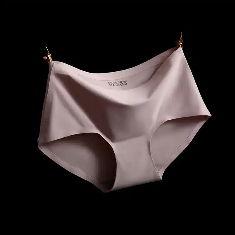 Free shipping Women's Panties ice silky Intimates seamless underwear triangle big yards of female briefs Super big size M-4XL 24