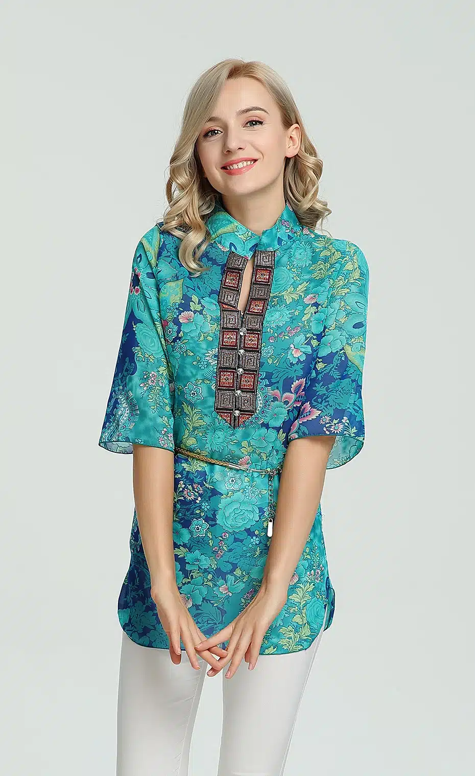 2017 Summer Women Shirt Blouse Style Fashion Chiffon Half Sleeve Plus size 5XL Floral Casual Top Embroidery Woman Tunic Blouses 8